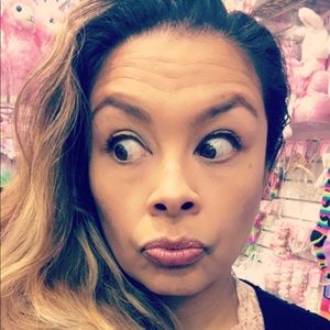 Meet your Posher, Carina